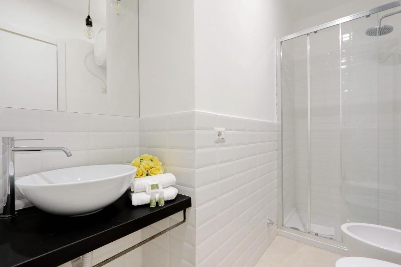 Restart Accommodations Aldobrandini E Sciarra Рим Экстерьер фото